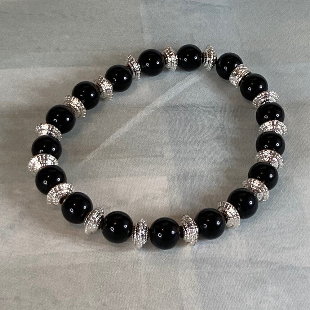 0090 AVON Everyday Meaning Stretch Bracelet Black & Silver Deadstock (2019)